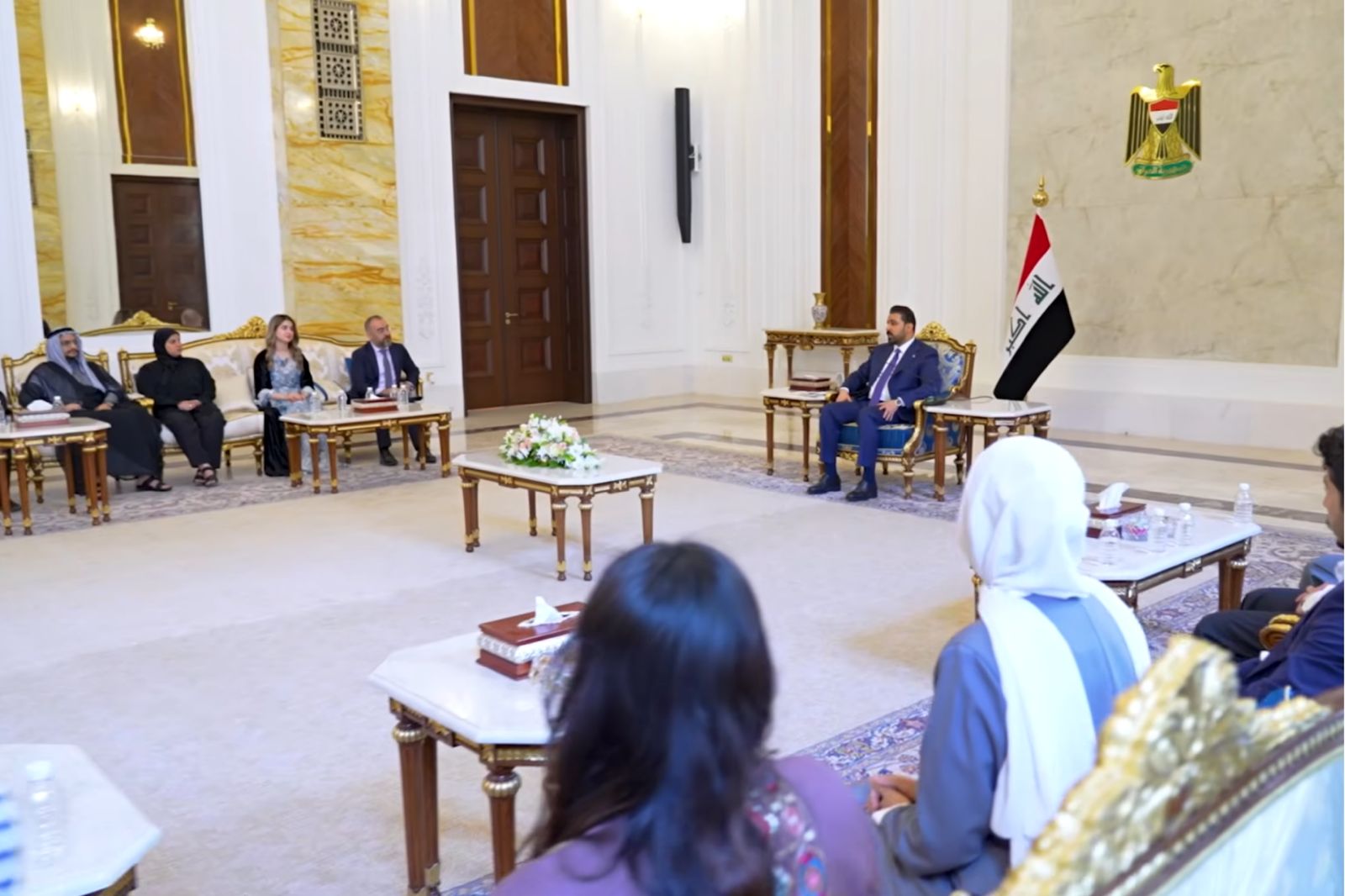 Iraqi youth in dialogue with the Prime Minister
